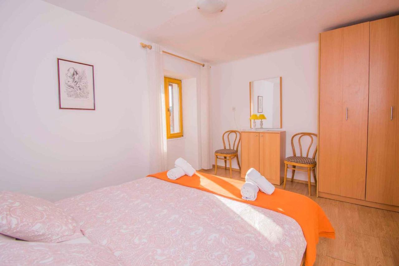Apartment Dobrinj 1 Ngoại thất bức ảnh