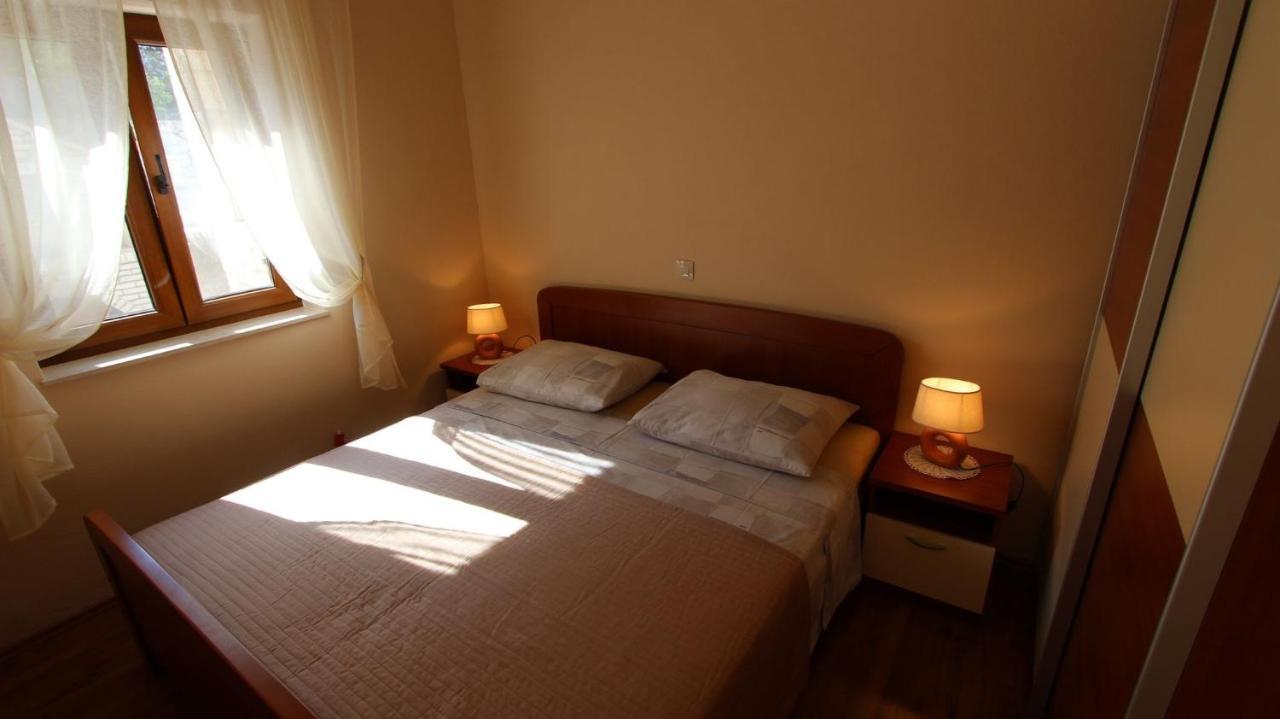 Apartment Dobrinj 1 Ngoại thất bức ảnh