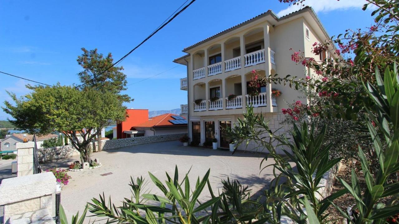 Apartment Dobrinj 1 Ngoại thất bức ảnh