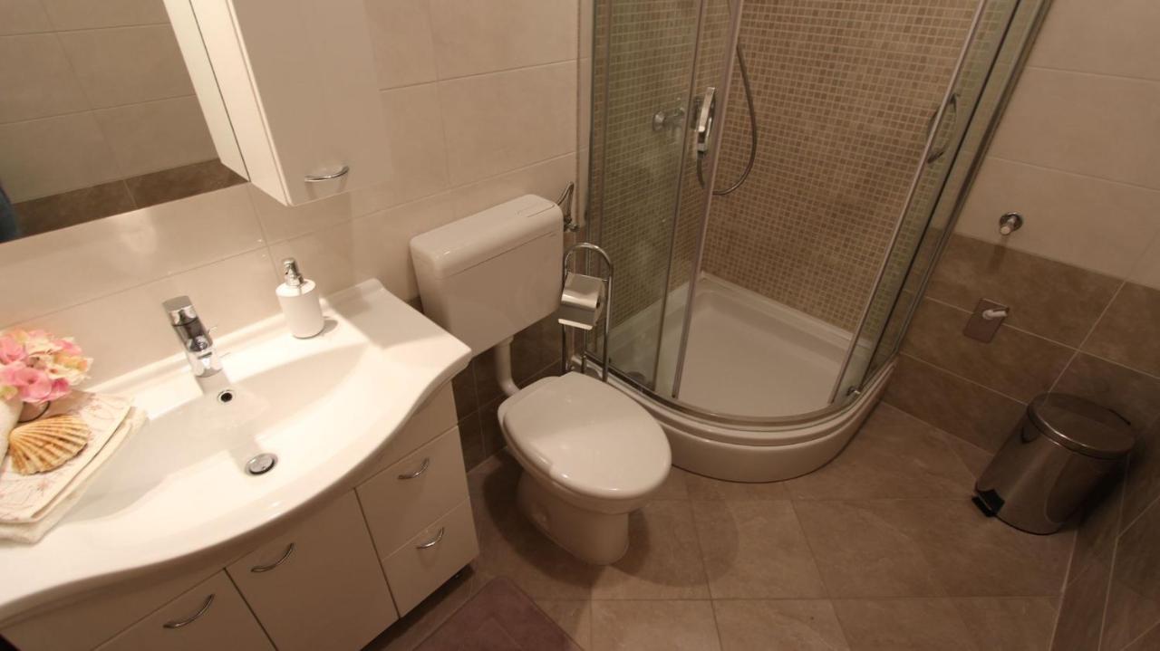 Apartment Dobrinj 1 Ngoại thất bức ảnh